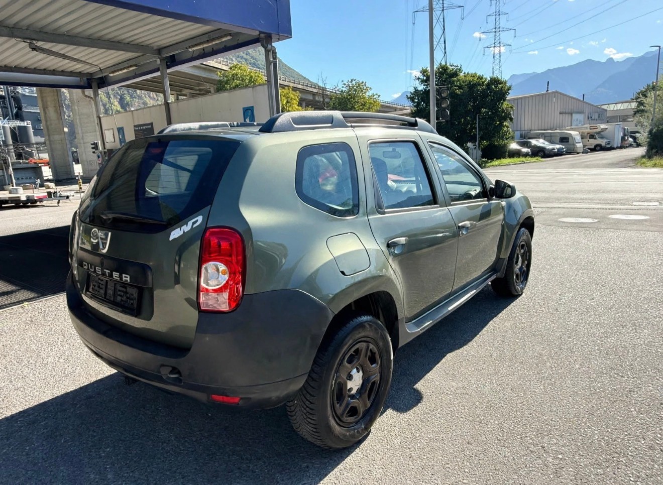 DACIA Duster 1.6 Lauréate 4x4-showroom-element-3