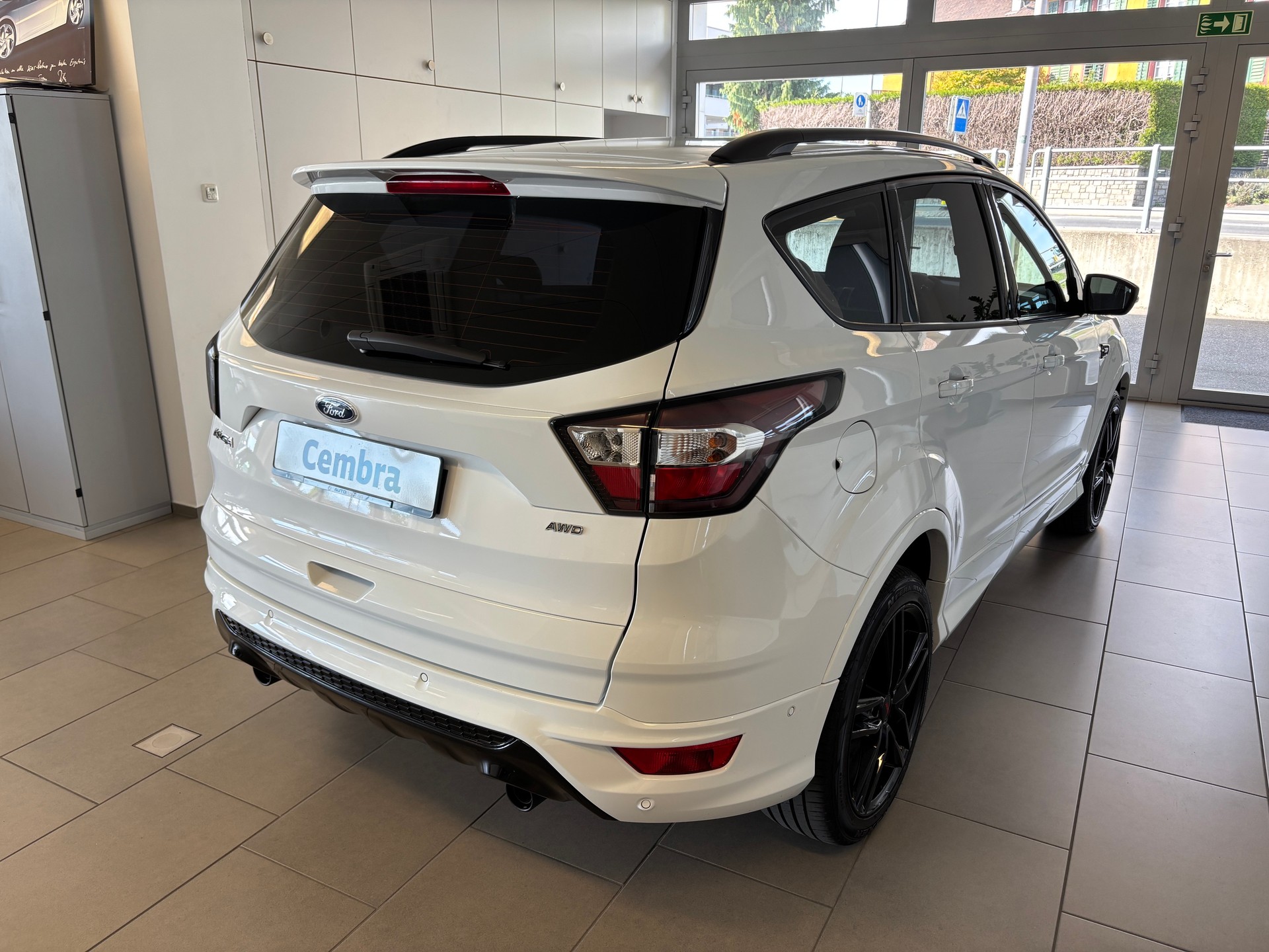 FORD Kuga 2.0 TDCi ST Line High 4WD PowerShift-showroom-element-2