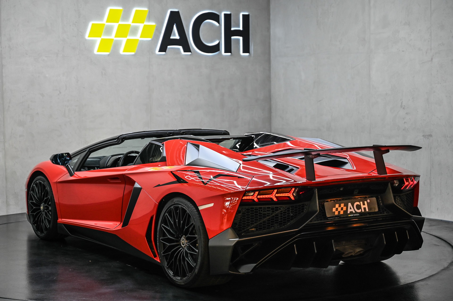 LAMBORGHINI Aventador SV Roadster LP 750-4 E-Gear 1 of 500-image-12