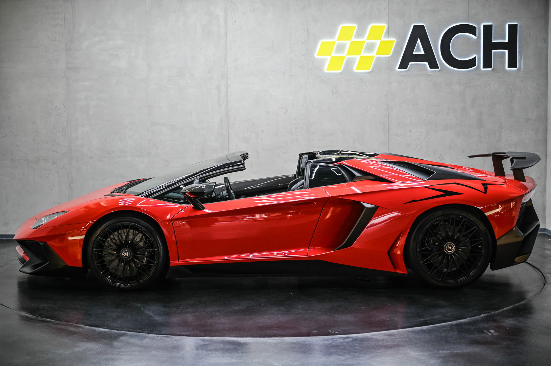 LAMBORGHINI Aventador SV Roadster LP 750-4 E-Gear 1 of 500-image-10
