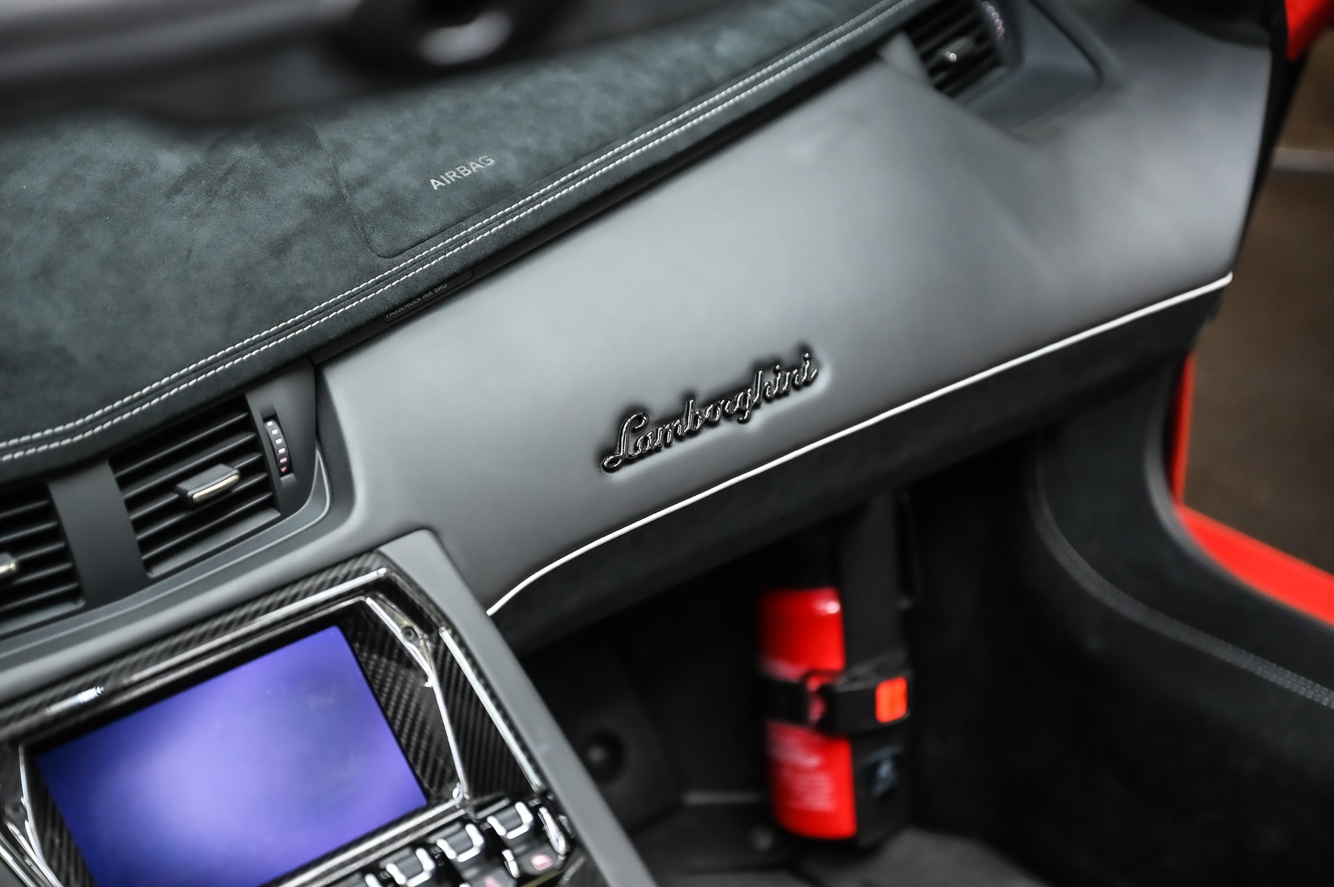 LAMBORGHINI Aventador SV Roadster LP 750-4 E-Gear 1 of 500-image-39