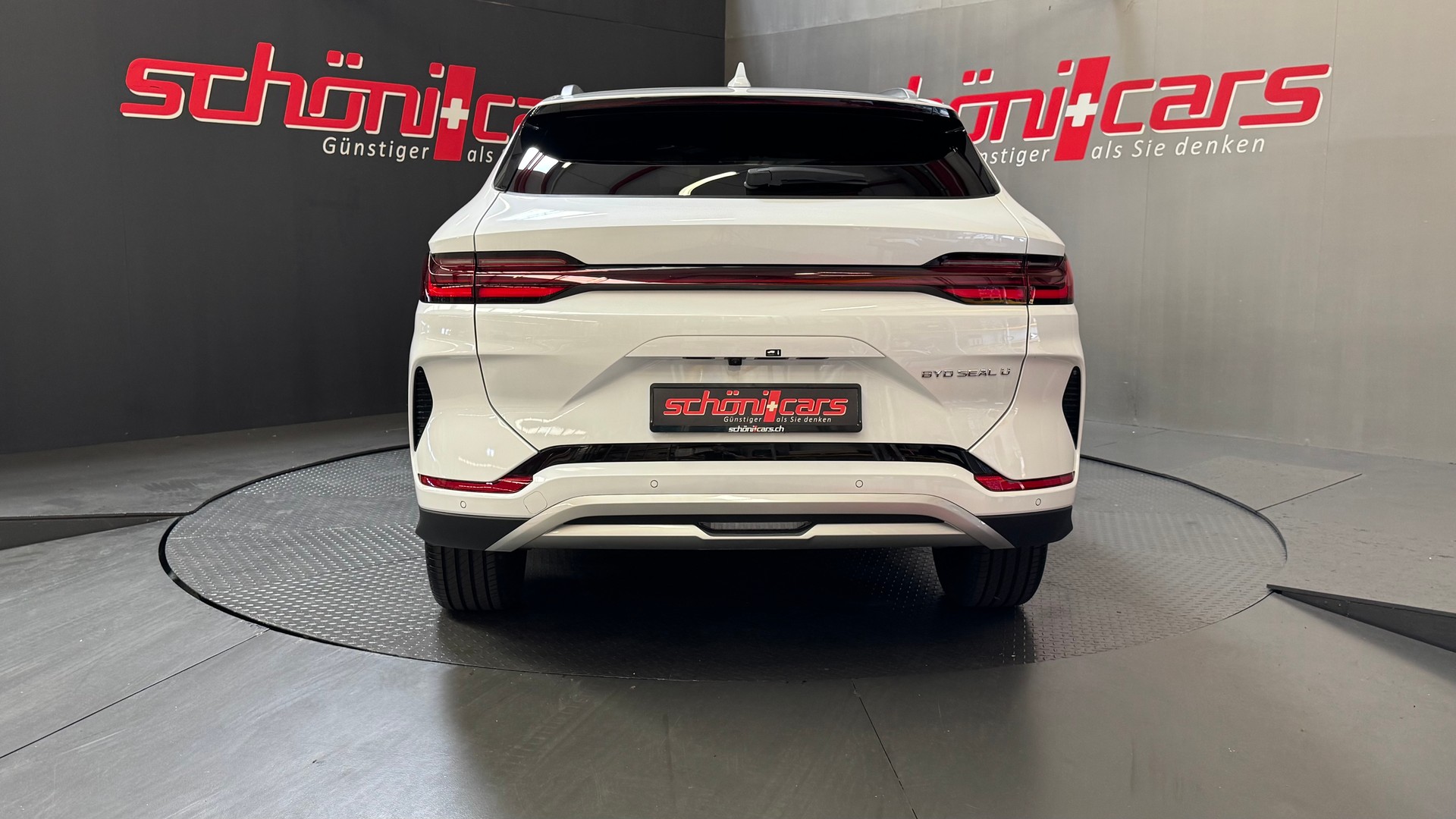 BYD Seal U DM-i Boost-showroom-element-3