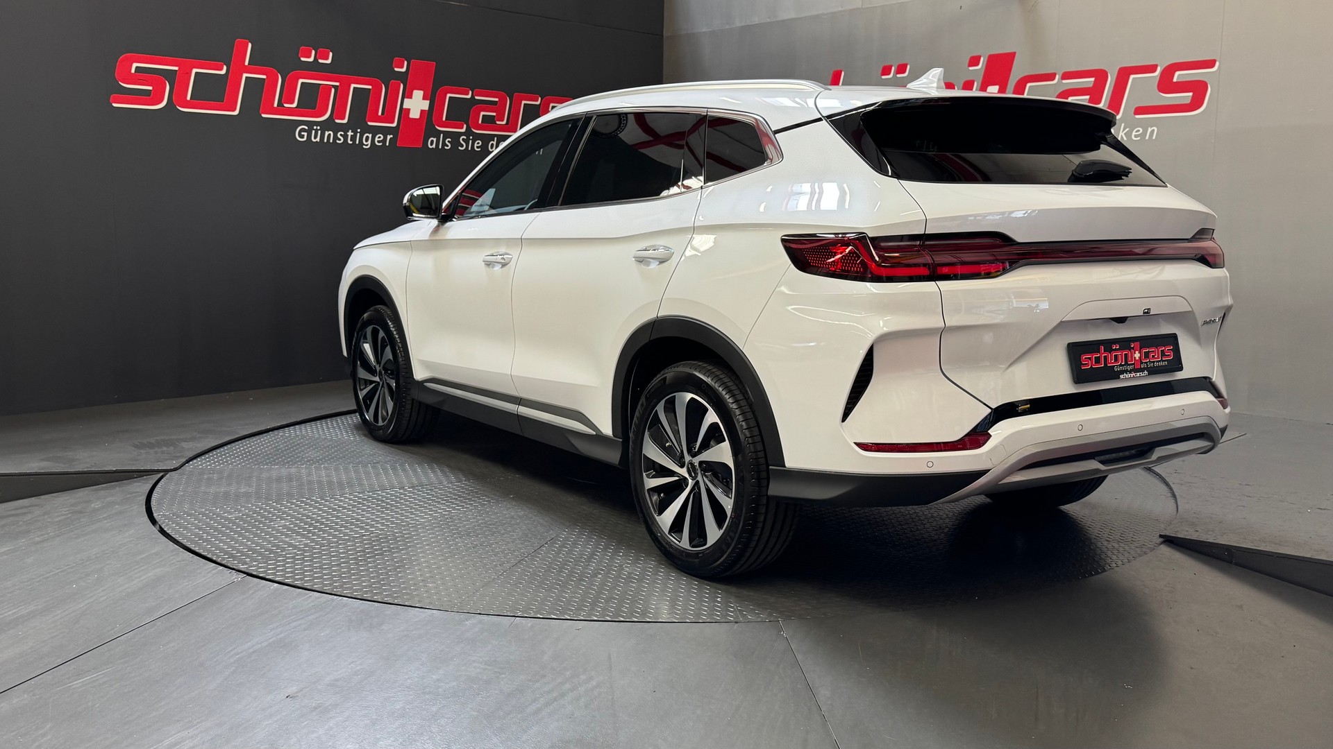BYD Seal U DM-i Boost-showroom-element-2
