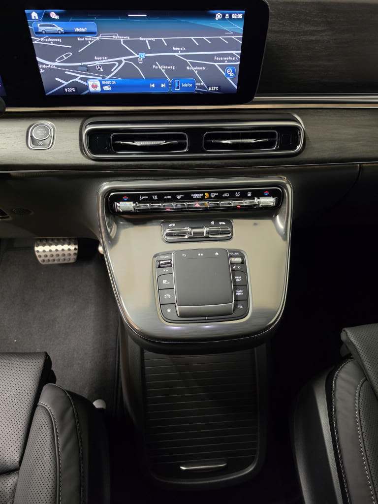 MERCEDES-BENZ V 300 d 4Matic Swiss Edition lang-image-12