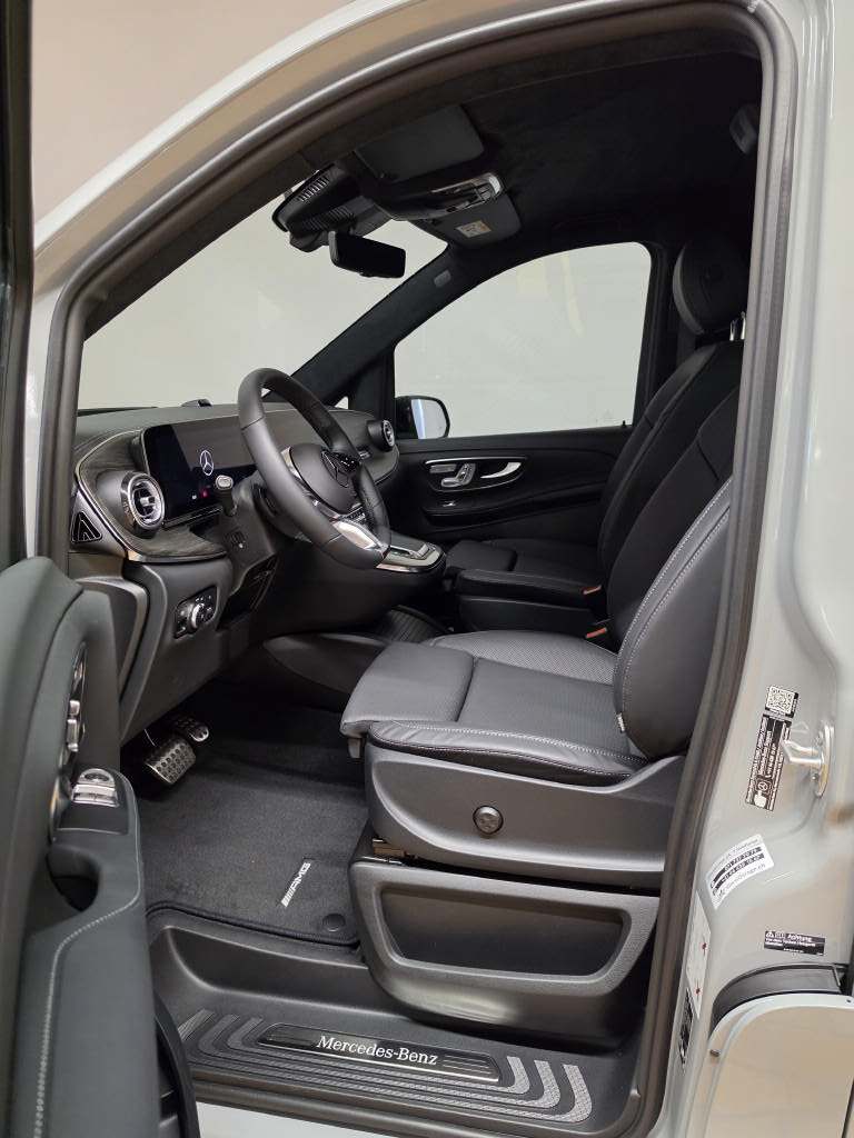 MERCEDES-BENZ V 300 d 4Matic Swiss Edition lang-image-6