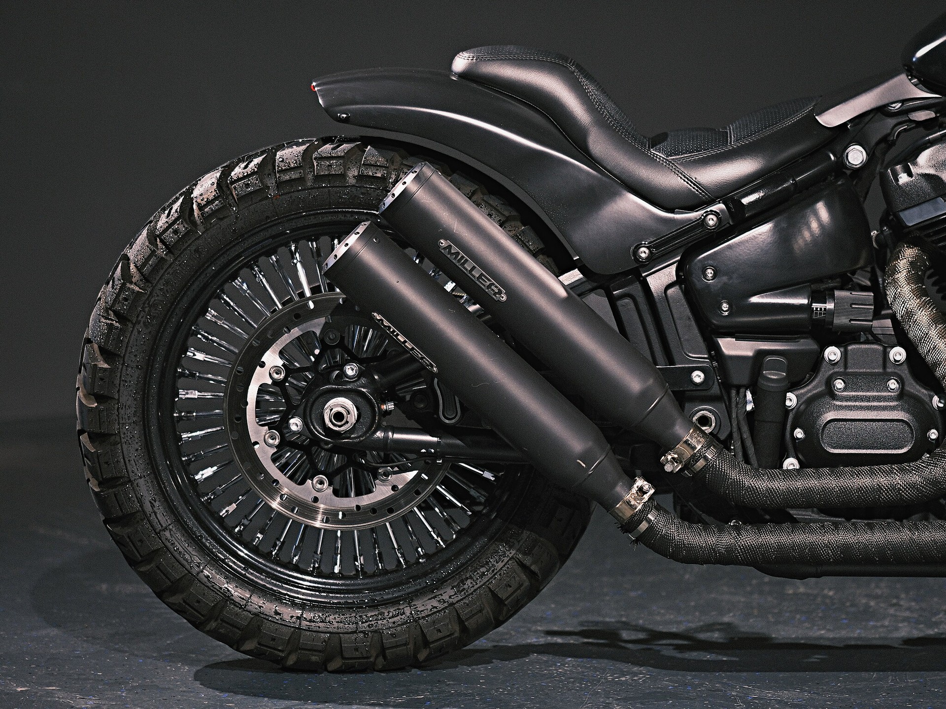 HARLEY-DAVIDSON FXFBS Fat Bob 114 ABS-image-14
