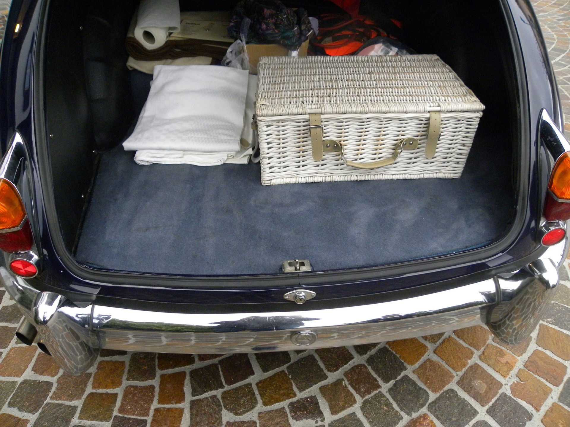 JAGUAR MK 2-image-3