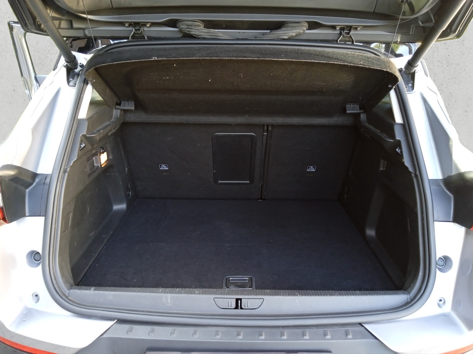 OPEL Grandland X 1.6 T PHEV Excellence-image-12