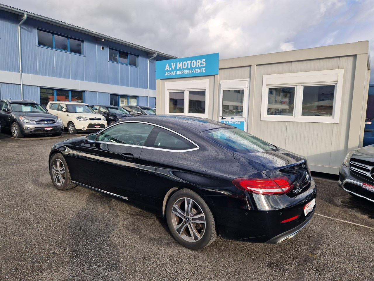 MERCEDES-BENZ C 200 Coupé 4Matic 9G-Tronic-image-3