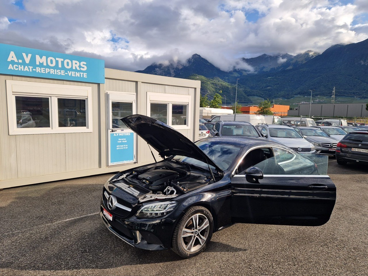 MERCEDES-BENZ C 200 Coupé 4Matic 9G-Tronic-image-13