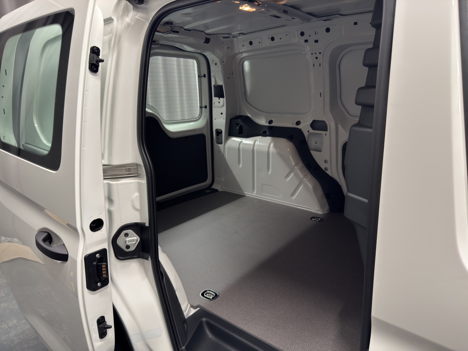 VW Caddy Kaw. 2.0 TDI 122 BlueMT 4motion-image-11