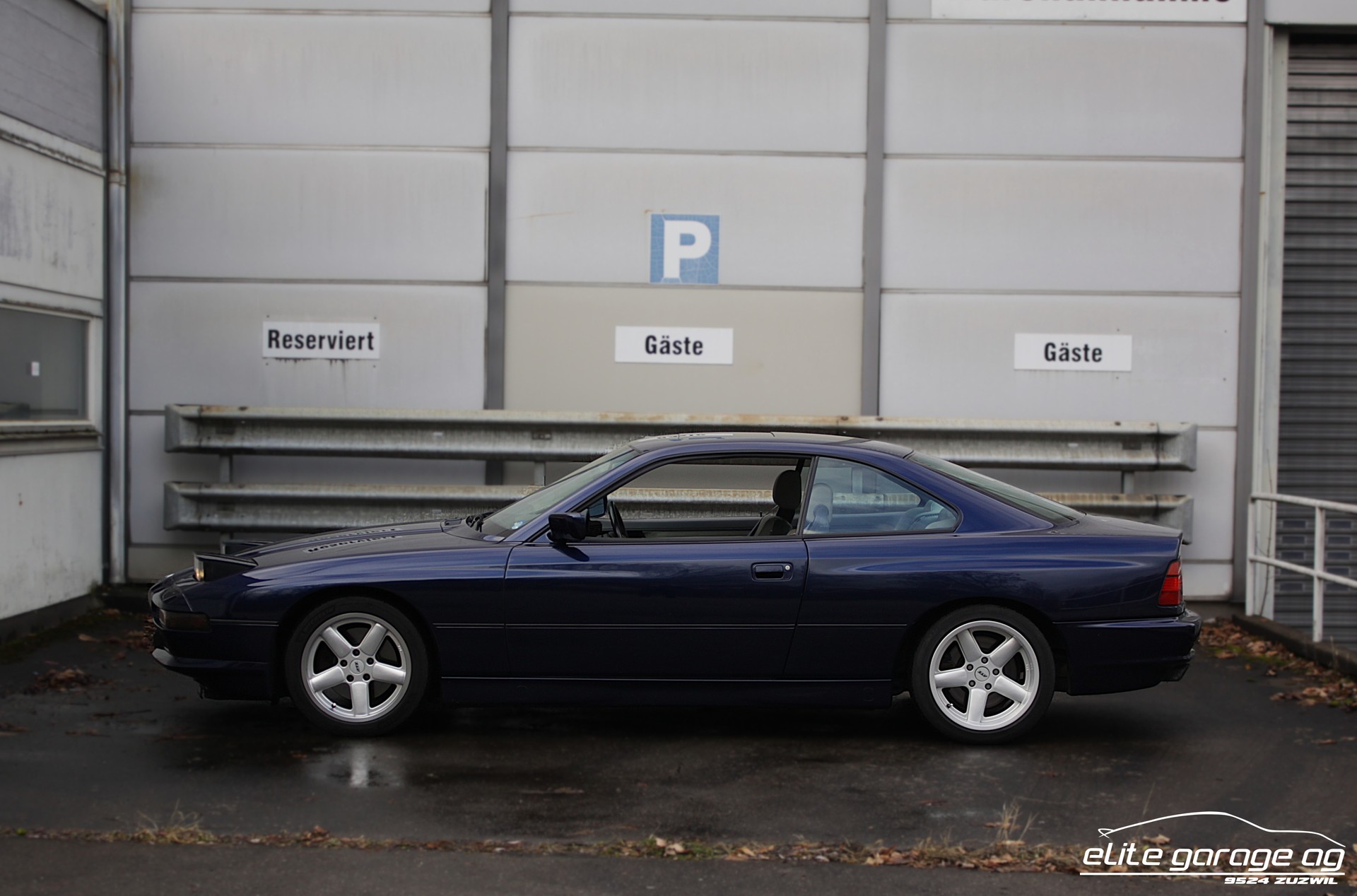 BMW 850i-image-1
