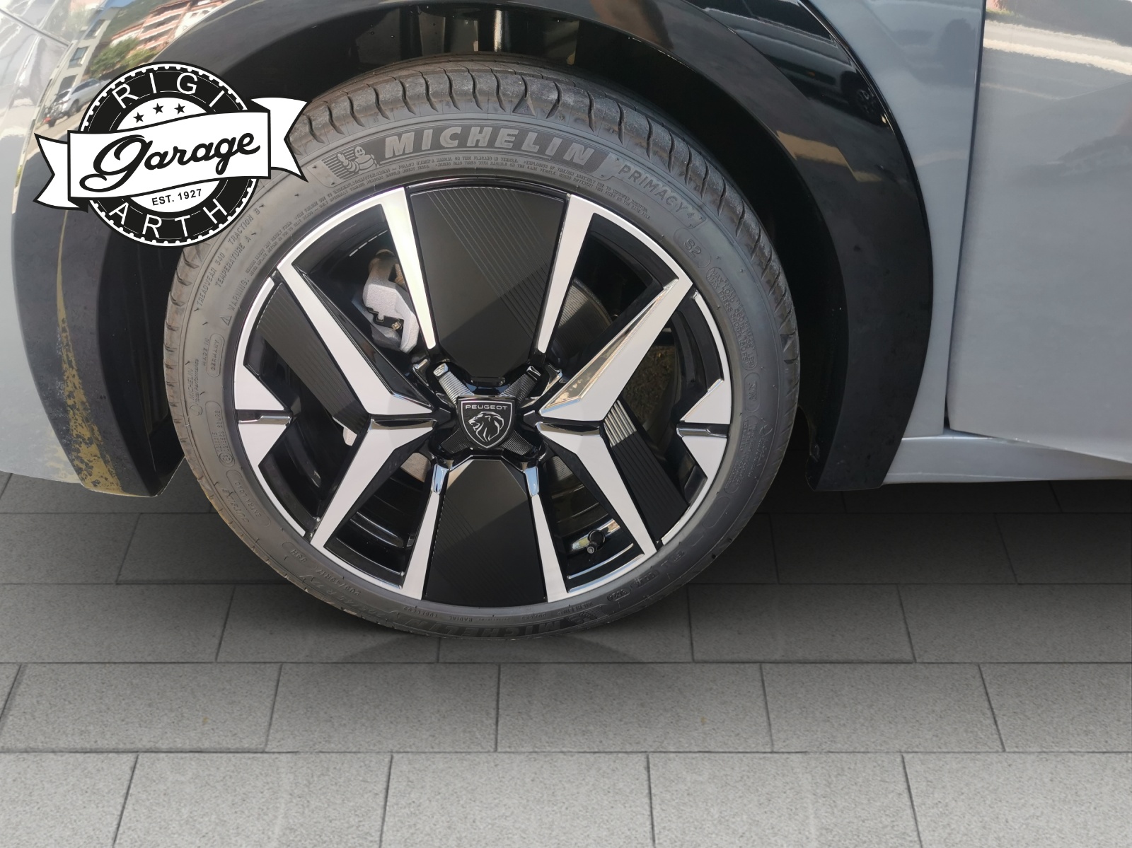 PEUGEOT 1.2 Hybrid 136 GT E-DCS6-image-10