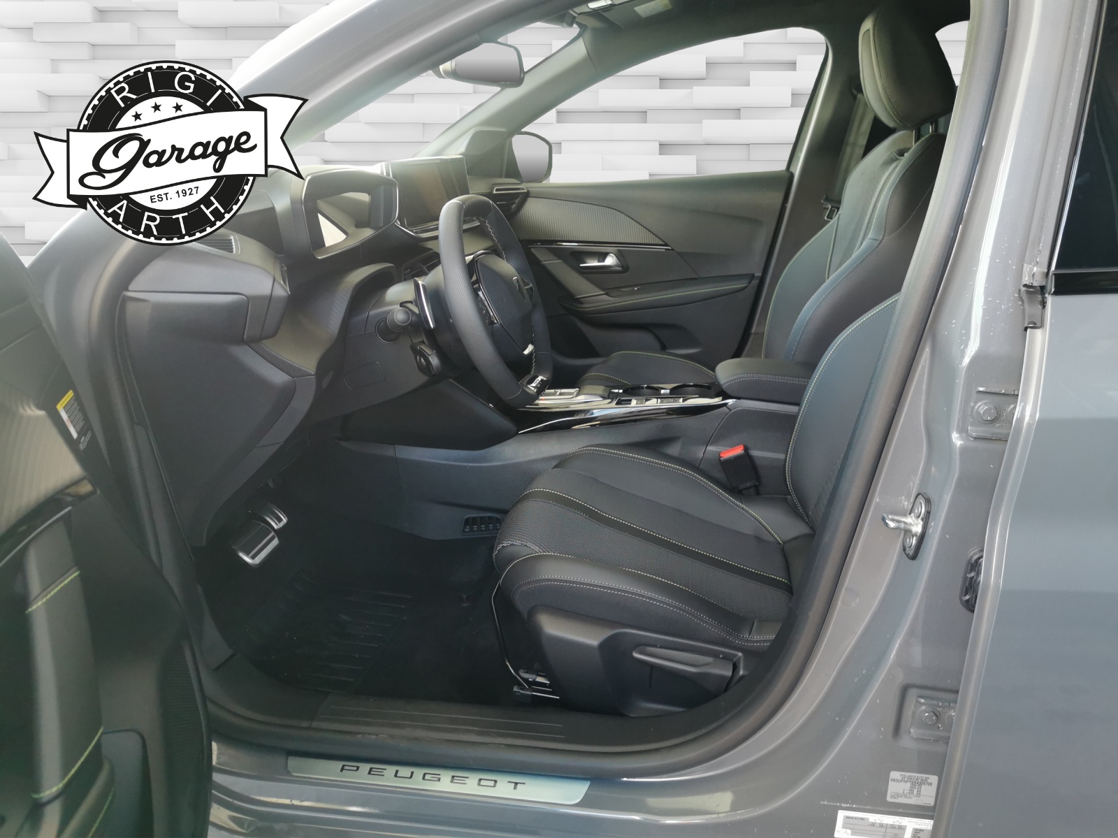 PEUGEOT 1.2 Hybrid 136 GT E-DCS6-image-6