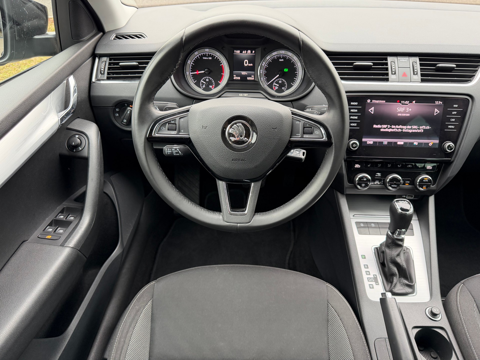 SKODA Octavia Combi 1.0 TSI Ambition DSG-image-10
