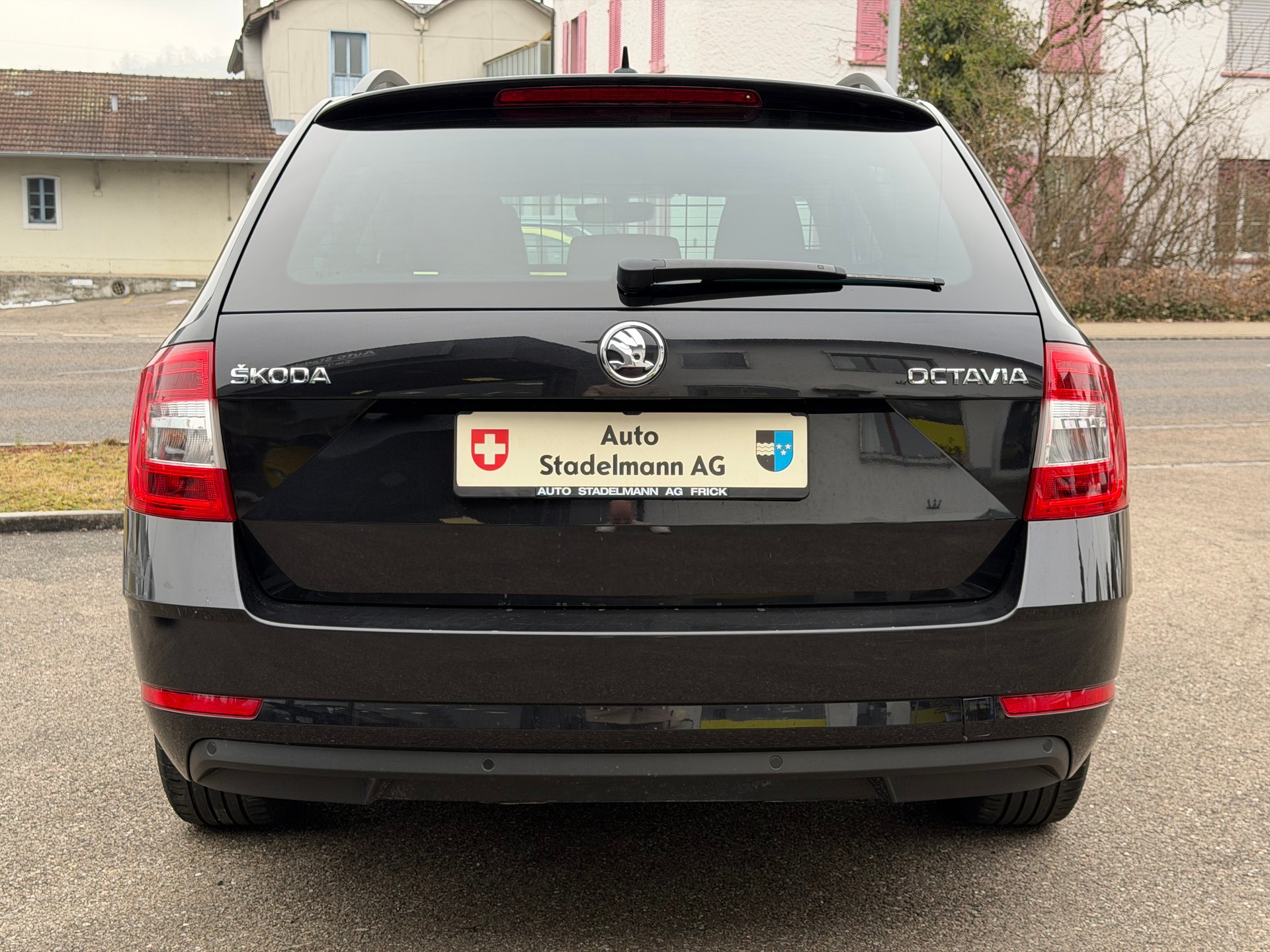 SKODA Octavia Combi 1.0 TSI Ambition DSG-image-4
