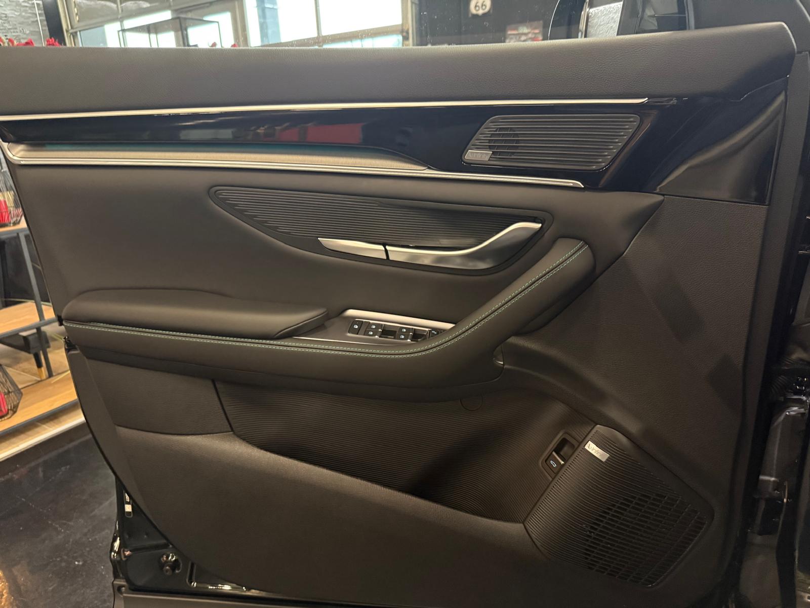 BYD Seal U DM-i Design AWD-image-15