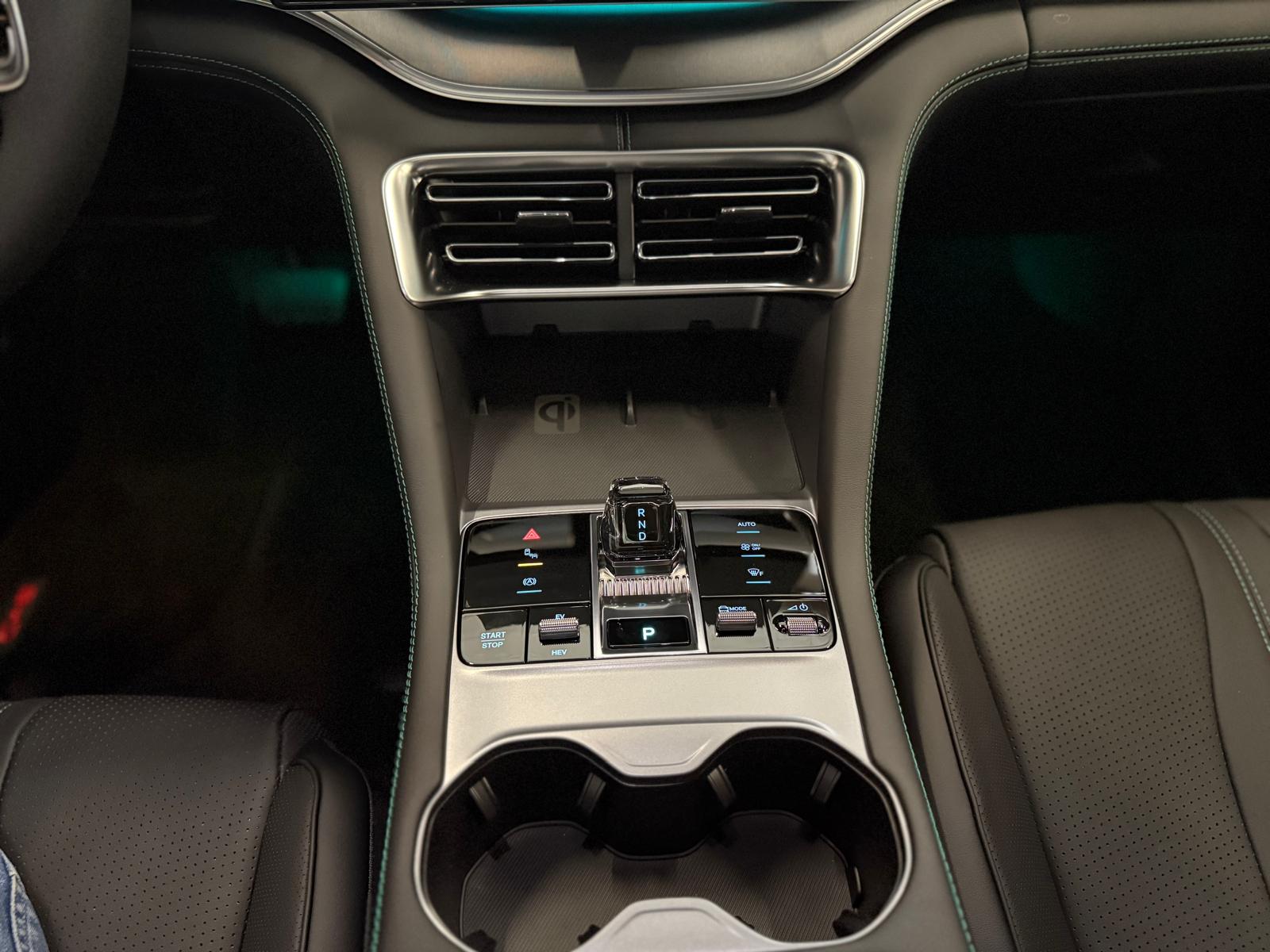 BYD Seal U DM-i Design AWD-image-21
