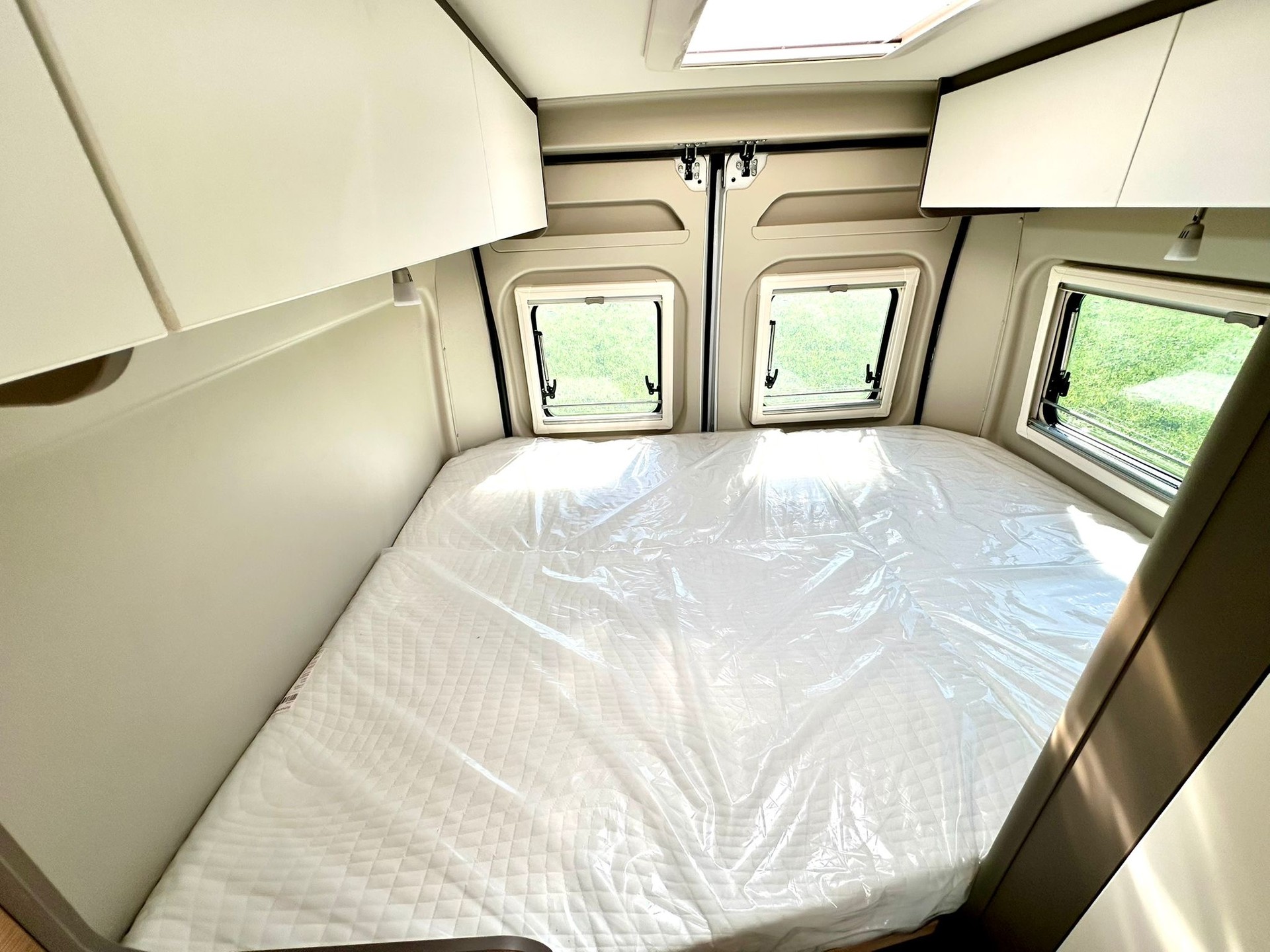 FIAT Fiat 2.2 140 PS ***LMC INNOVAN 8G-AUTOMAT 70 Jahre Edition-image-12