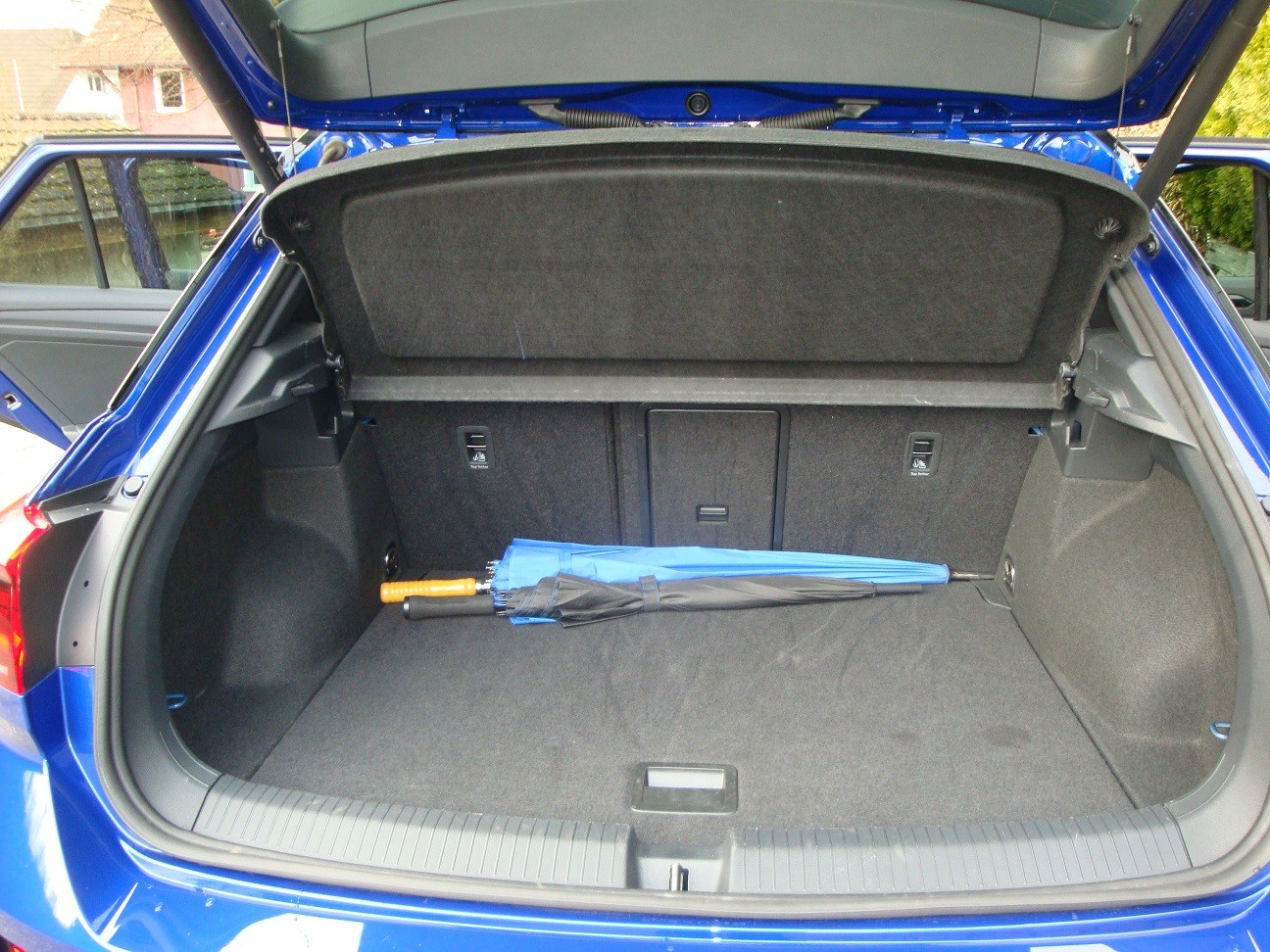 VW T-Roc 1.5 TSI EVO R-Line DSG-image-12