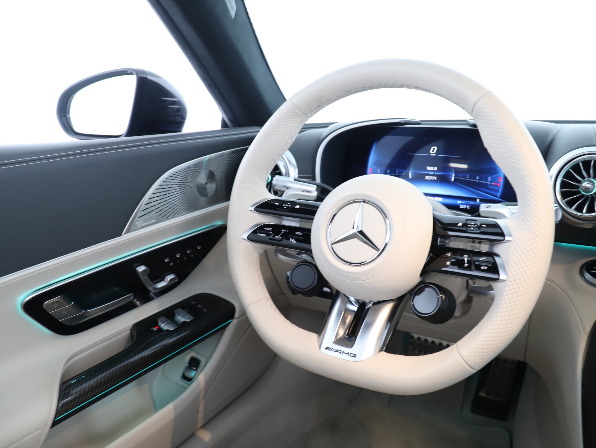 MERCEDES-BENZ AMG SL 63 4M MCT-image-13