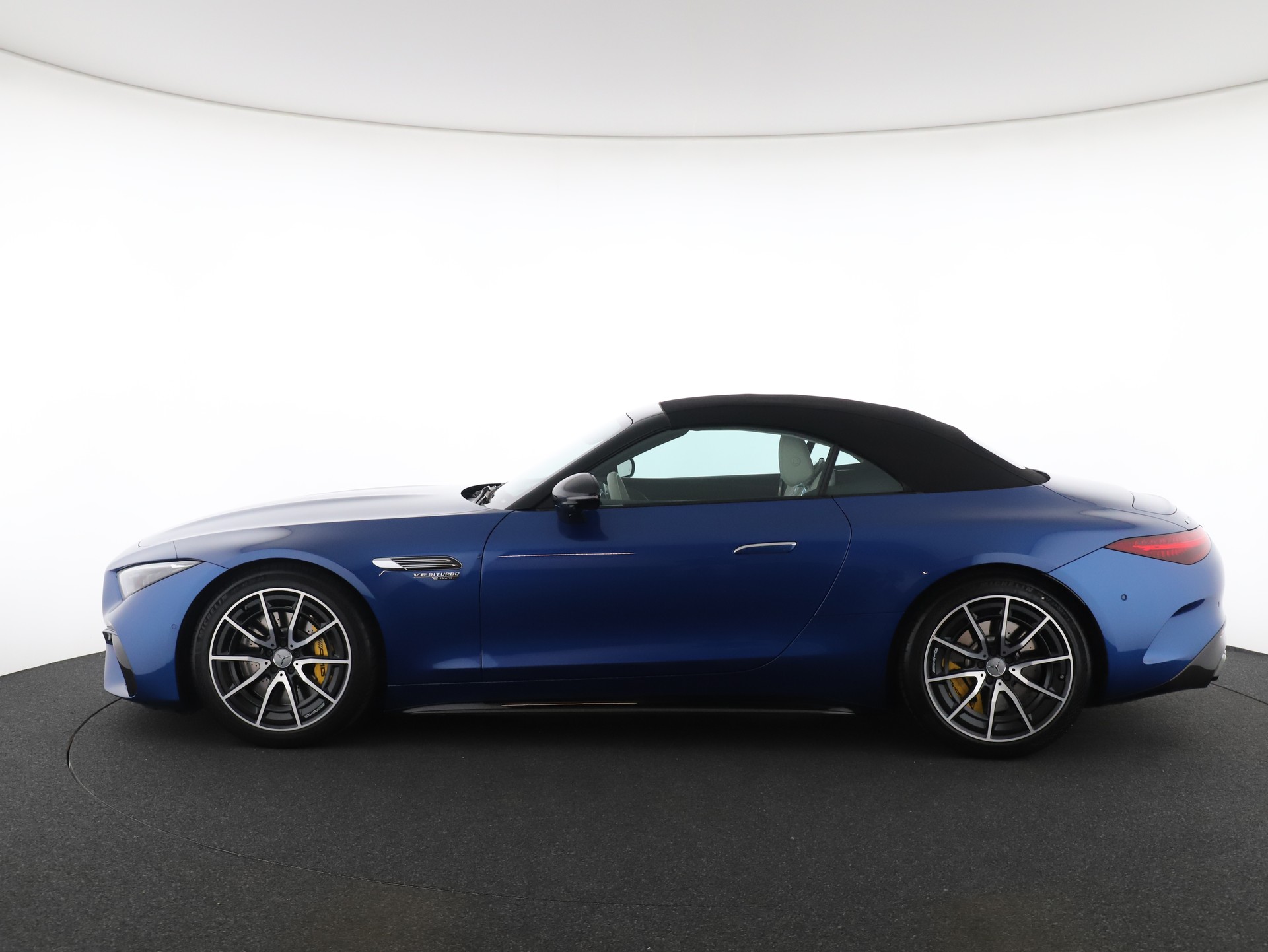 MERCEDES-BENZ AMG SL 63 4M MCT-image-9