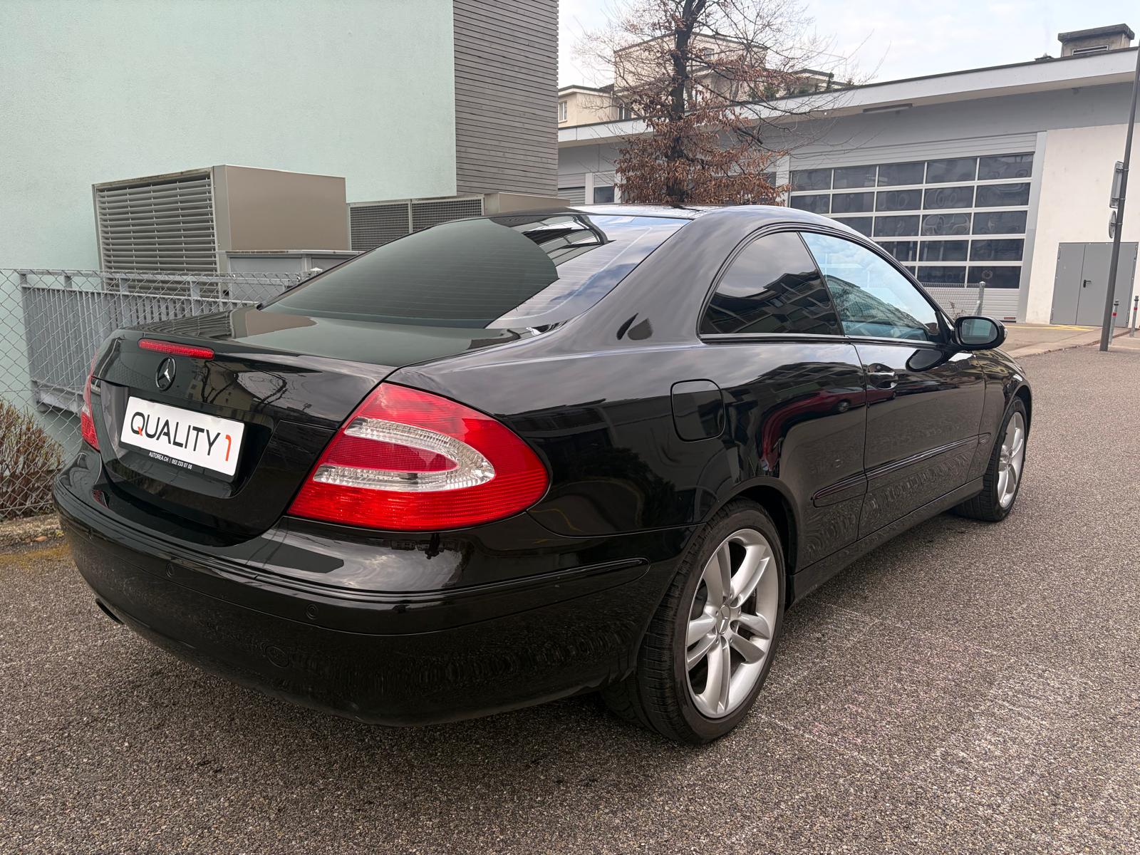MERCEDES-BENZ CLK 200 Kompressor Elégance-showroom-element-3