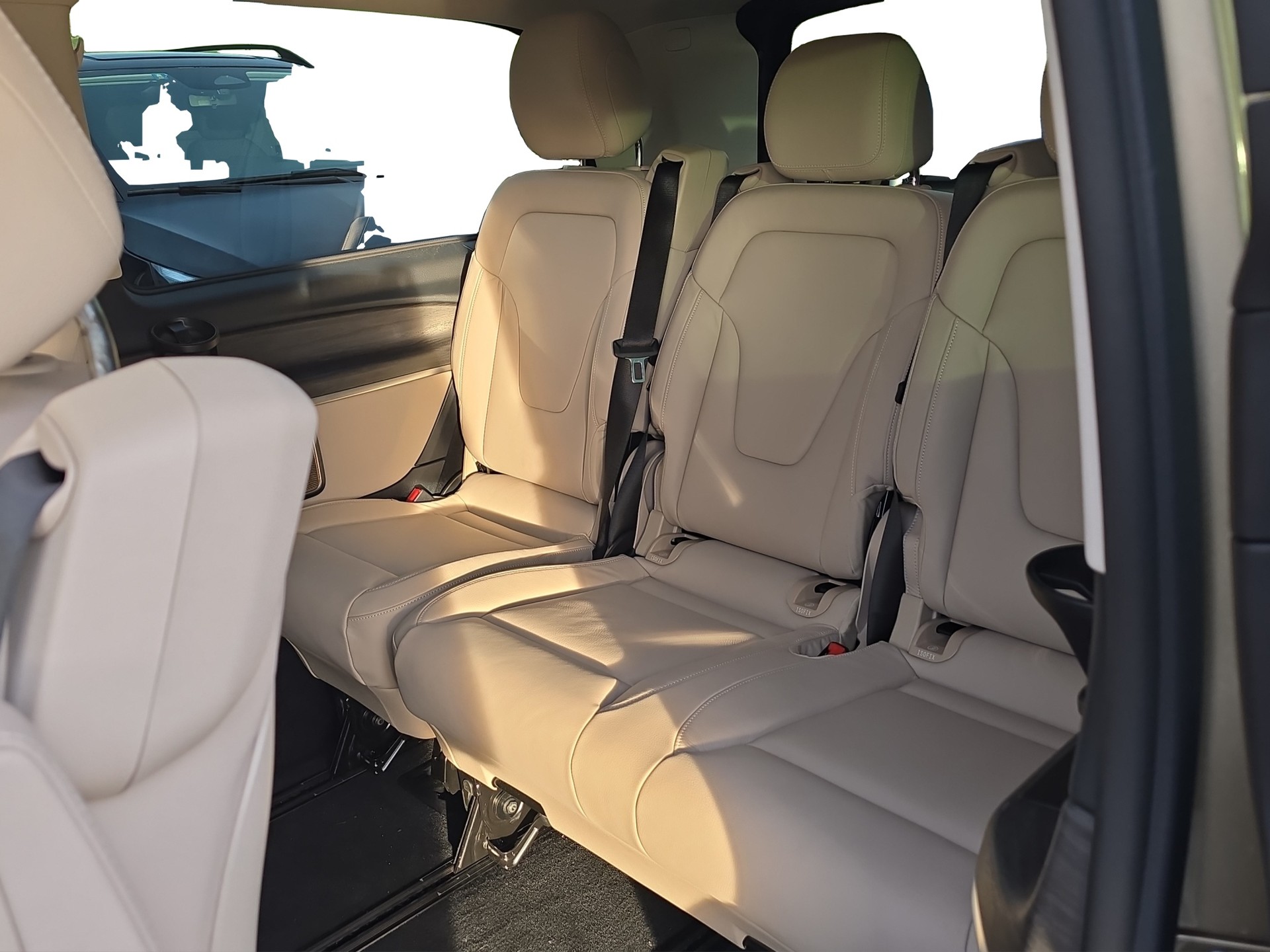 MERCEDES-BENZ V 250 d lang Avantgarde 4Matic G-Tronic-image-8