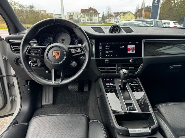 PORSCHE Macan GTS PDK-image-6