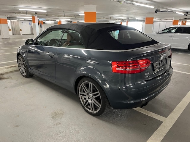 AUDI A3 Cabriolet 1.8 TFSI Ambition-image-3