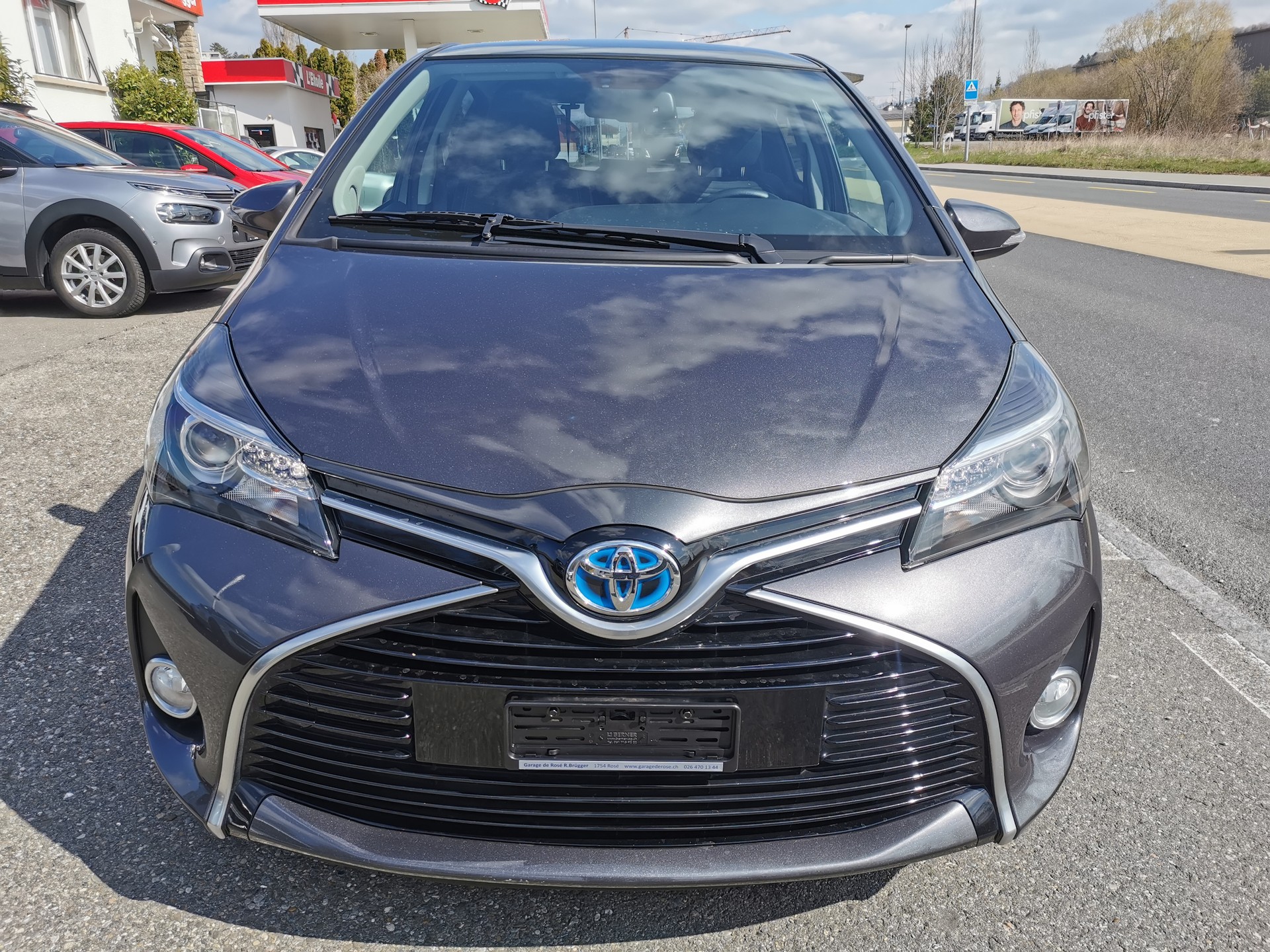 TOYOTA Yaris 1.5 VVT-i Hybrid Sol Premium e-CVT-image-6