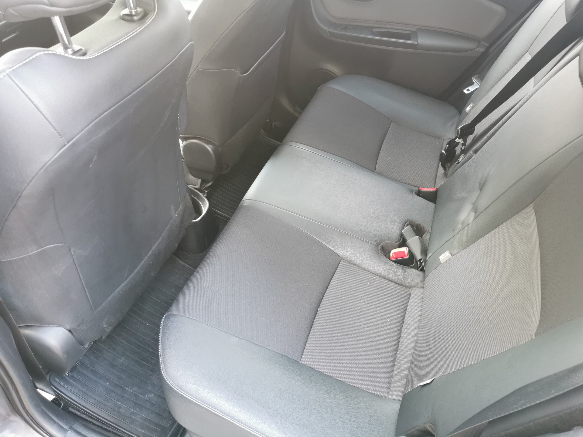 TOYOTA Yaris 1.5 VVT-i Hybrid Sol Premium e-CVT-image-12
