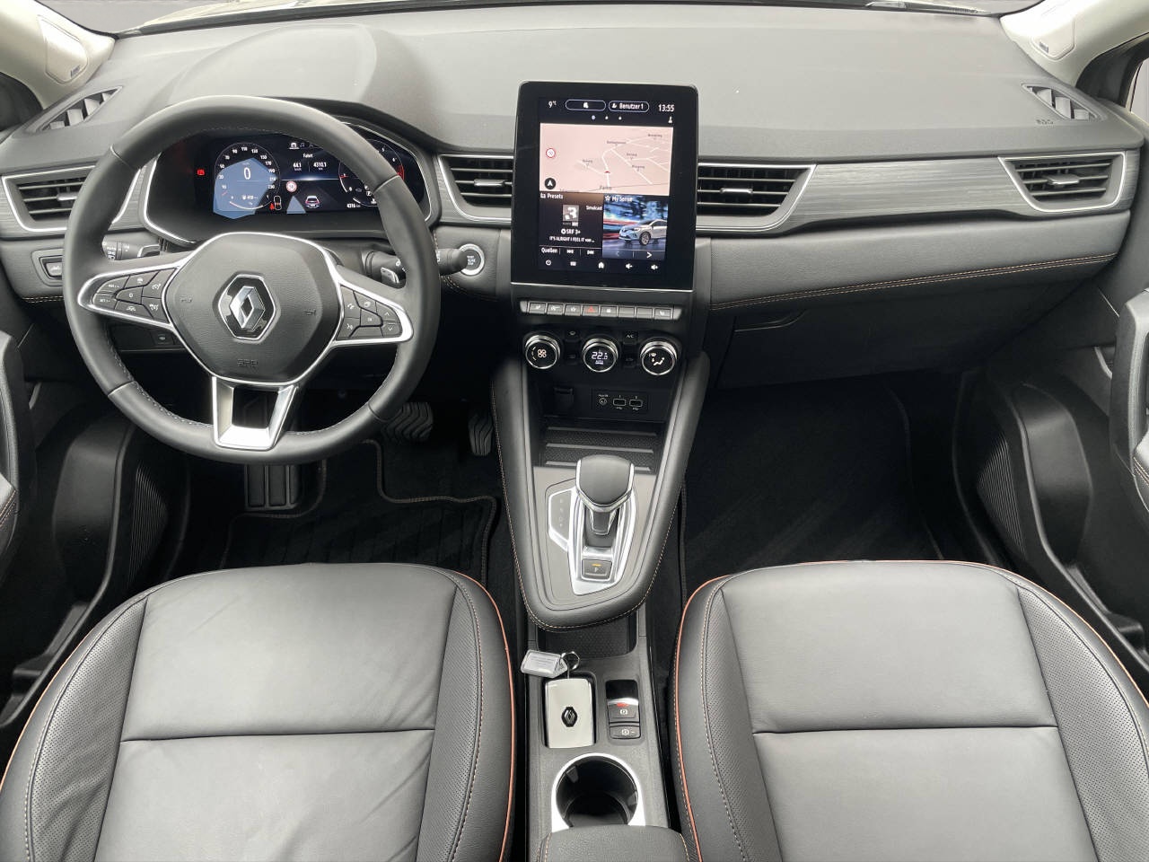 RENAULT Captur 1.3 TCe 140 Initiale EDC-image-6