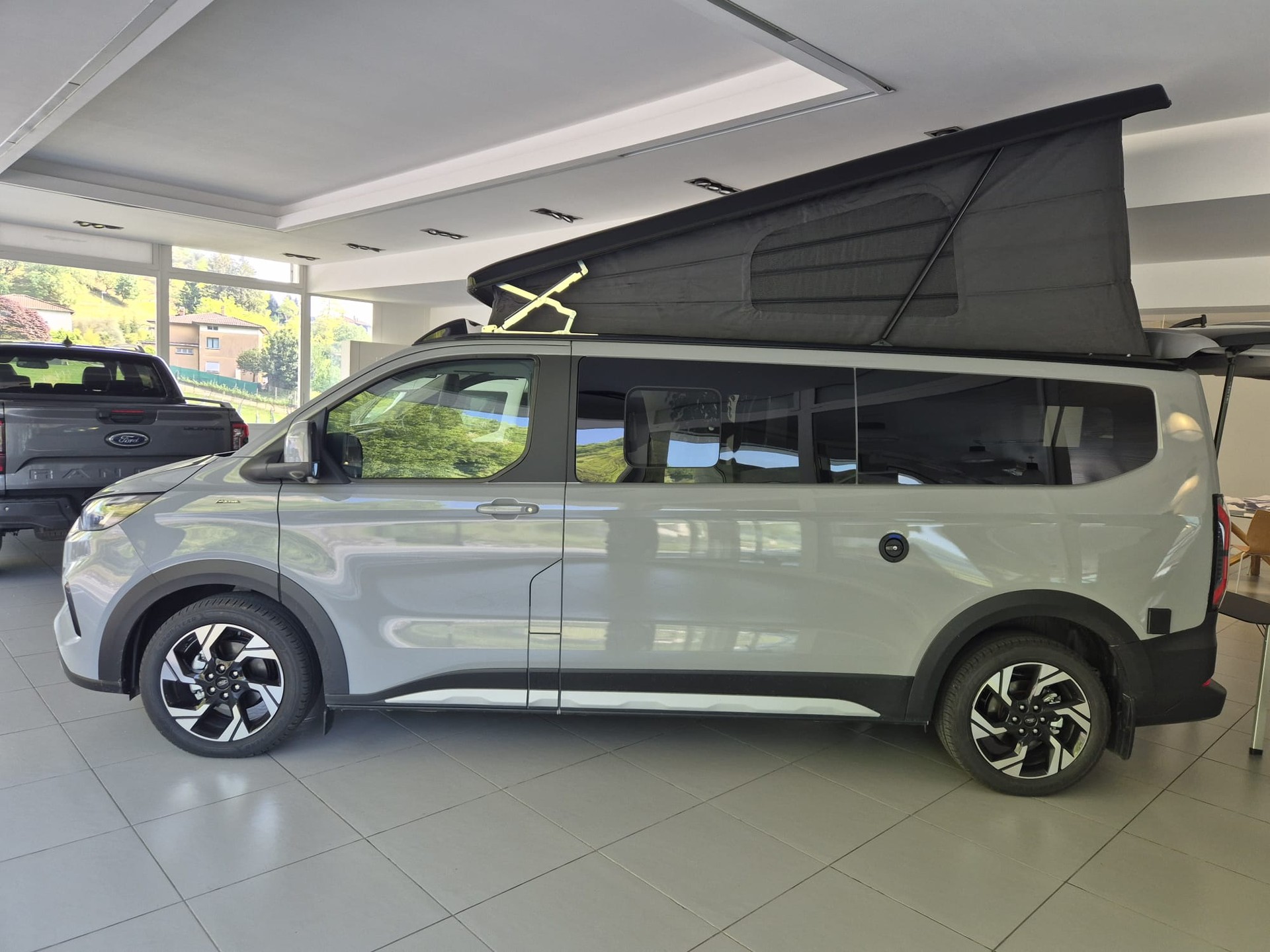 FORD Tourneo Bus 320 L2H1 Nugget Active Automat 4x4-image-3