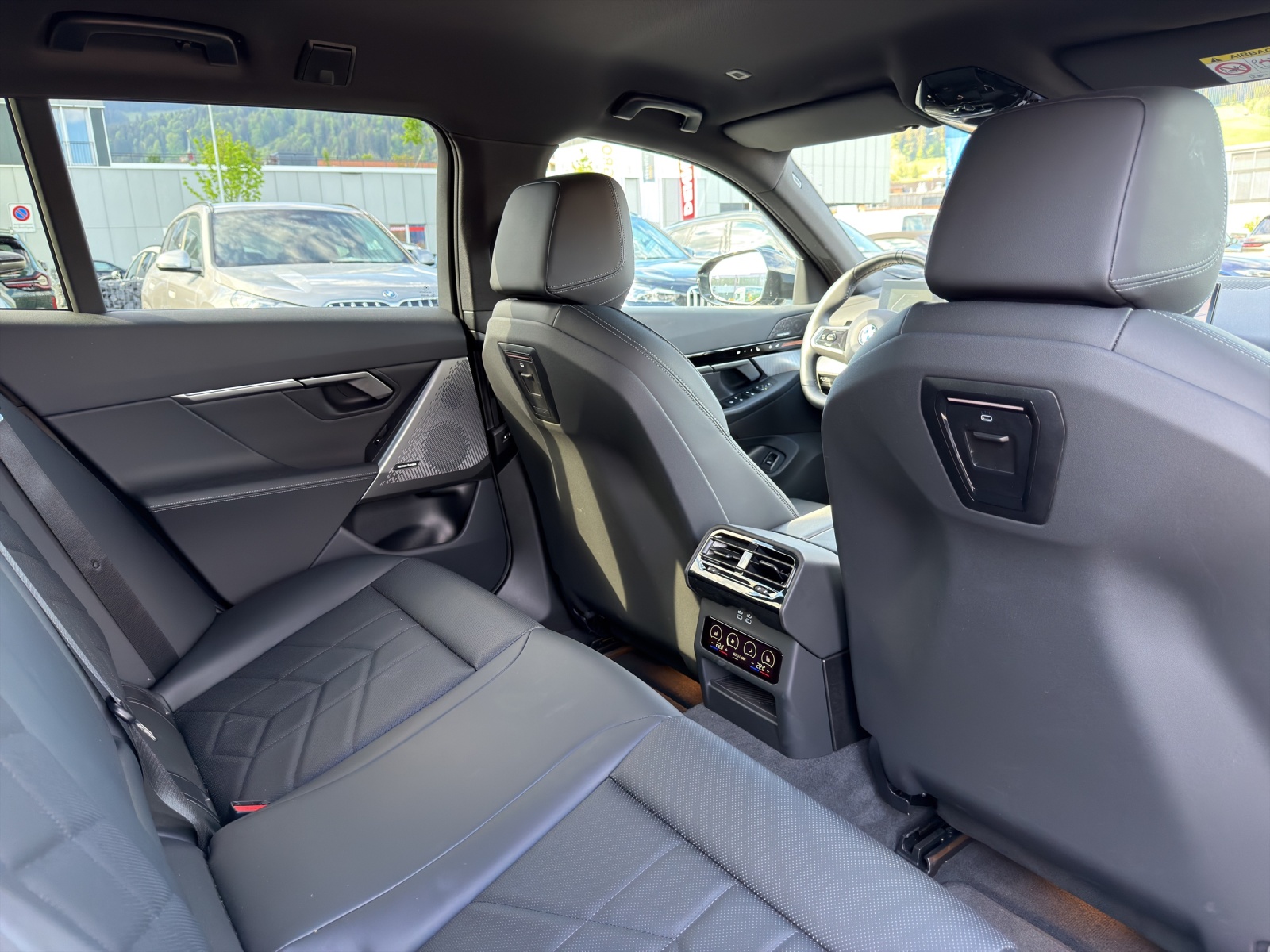 BMW 520d xDrive Touring M Sport-image-19