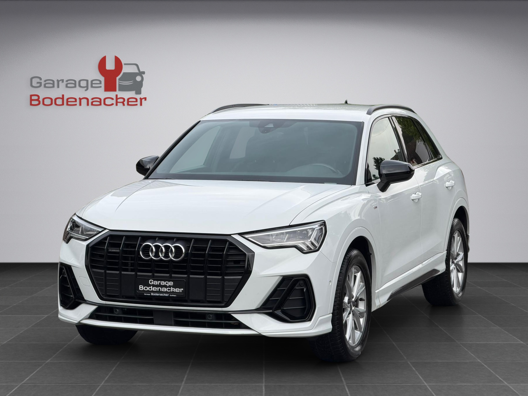 AUDI Q3 35 TDI S line quattro S-tronic * S Line Sport Paket *-showroom-element-1