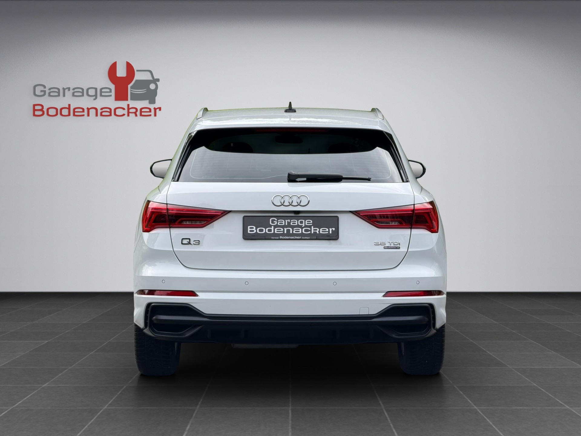 AUDI Q3 35 TDI S line quattro S-tronic * S Line Sport Paket *-image-16