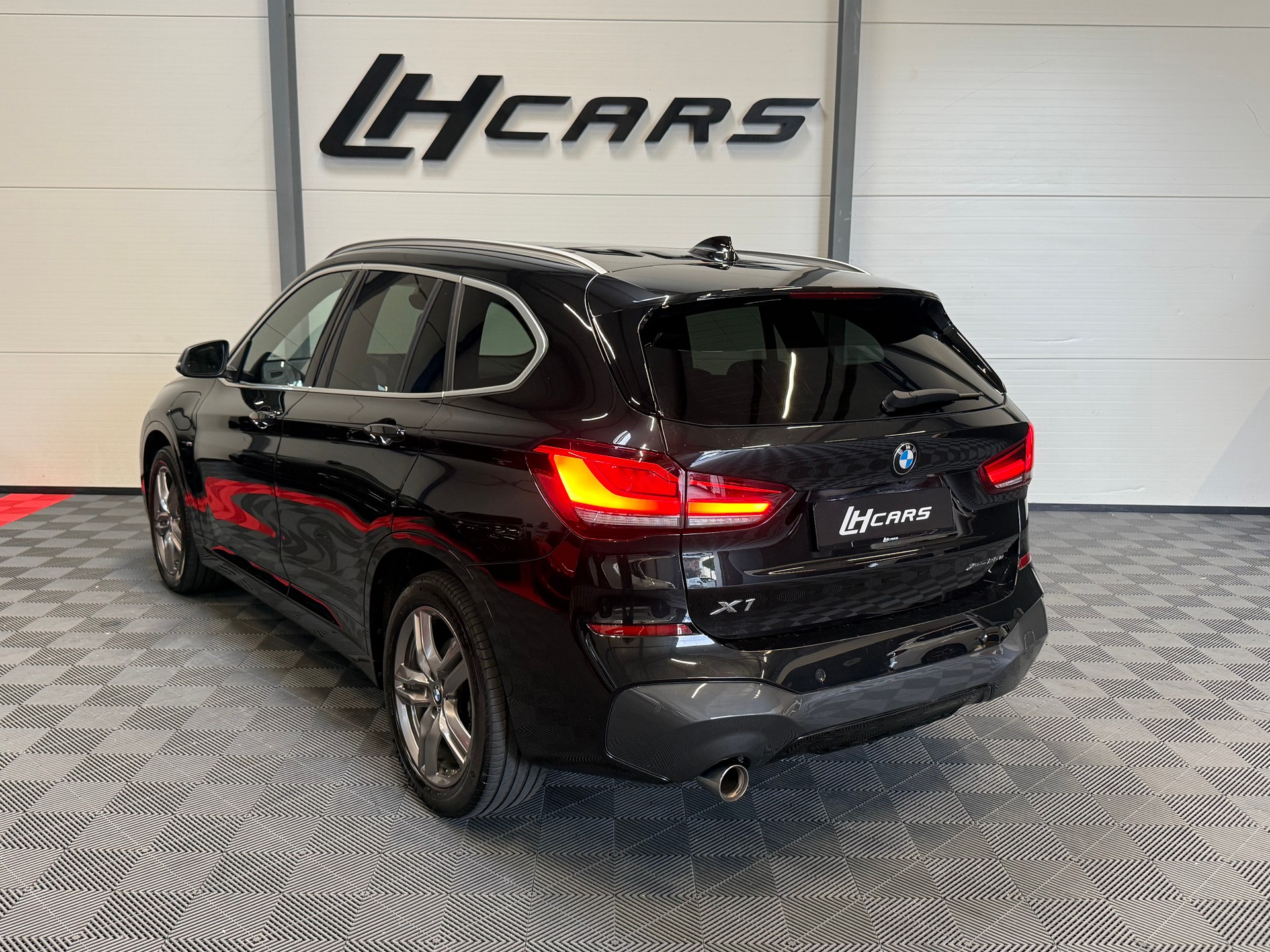 BMW X1 25e xDrive M-Sport-image-2