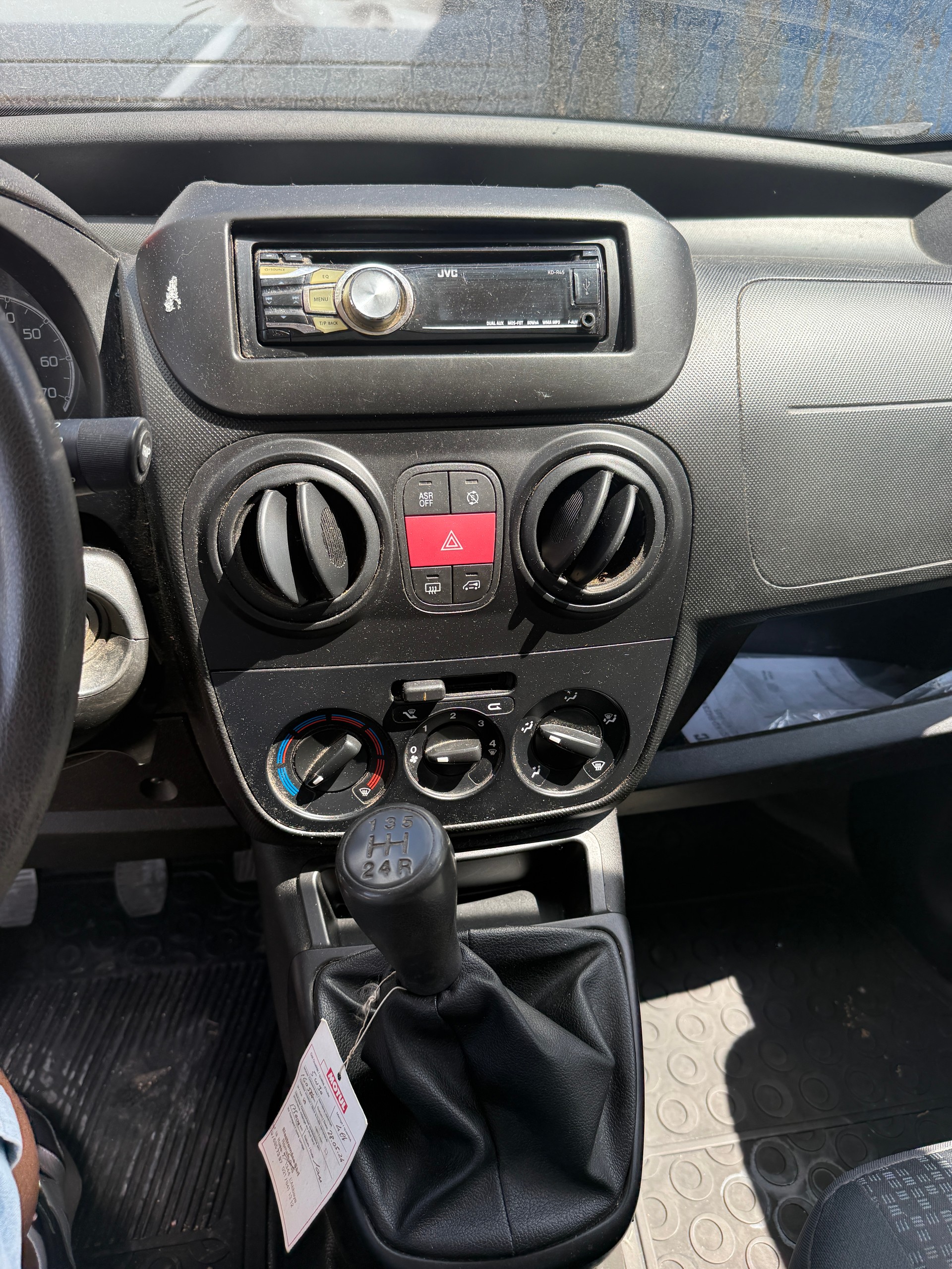 CITROEN Nemo 1.3 HDi-image-11
