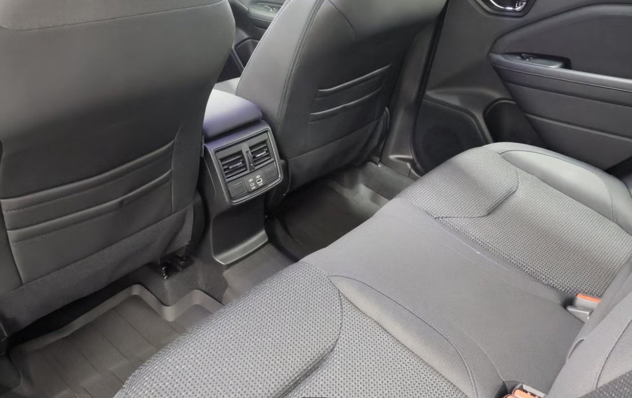 SUBARU Forester 2.0i e-Boxer Advantage Lineartronic-image-8
