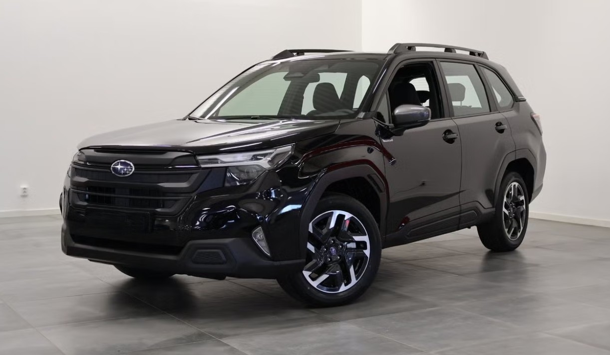 SUBARU Forester 2.0i e-Boxer Advantage Lineartronic-image-0