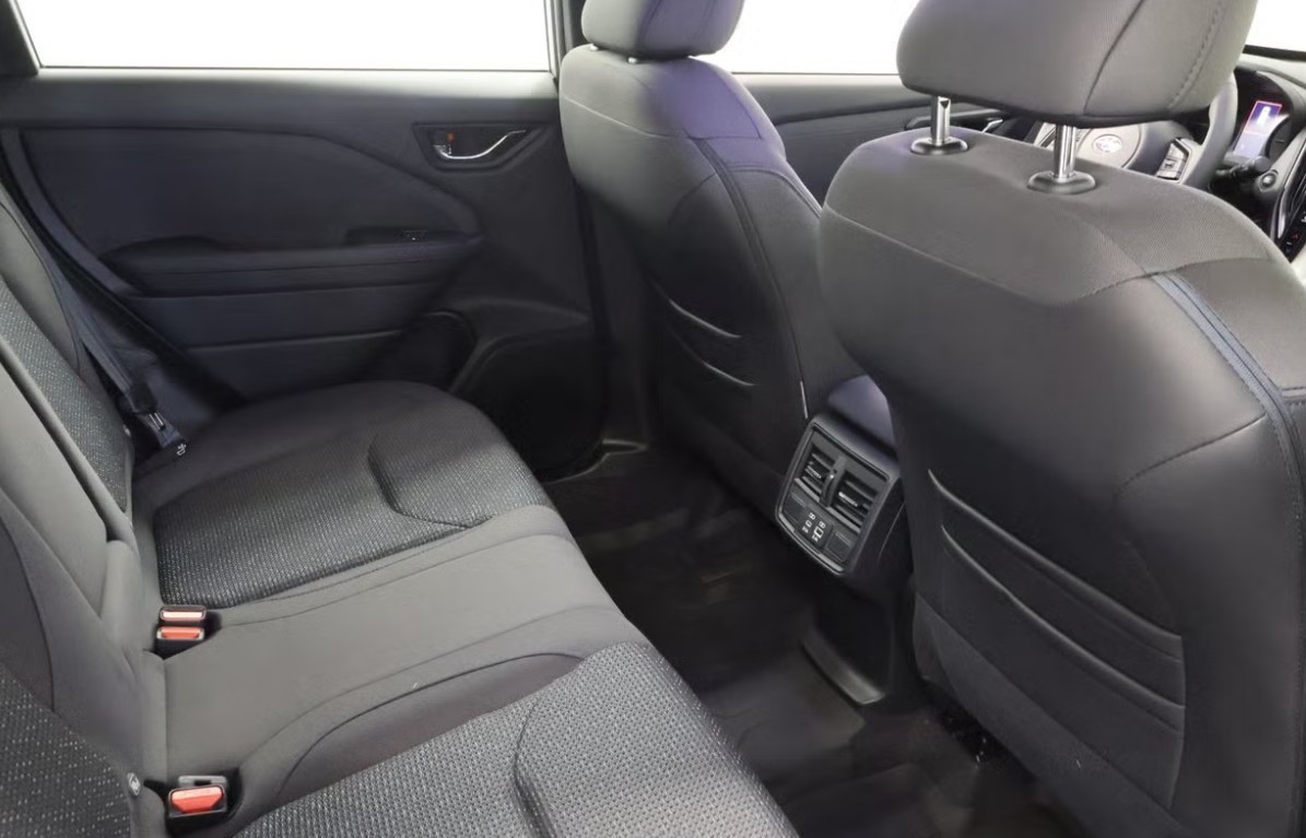 SUBARU Forester 2.0i e-Boxer Advantage Lineartronic-image-5