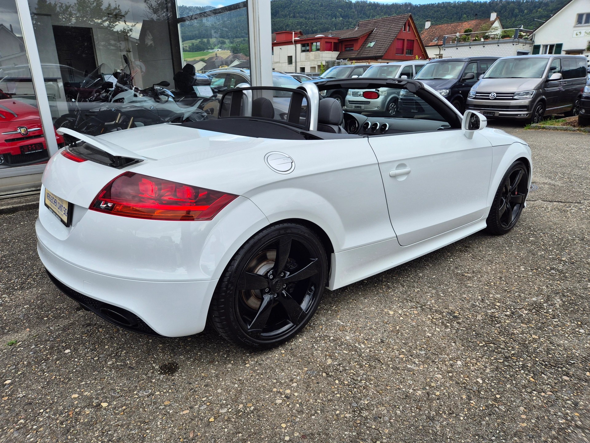 AUDI 2.5 TFSI quattro S-Tronic-image-2