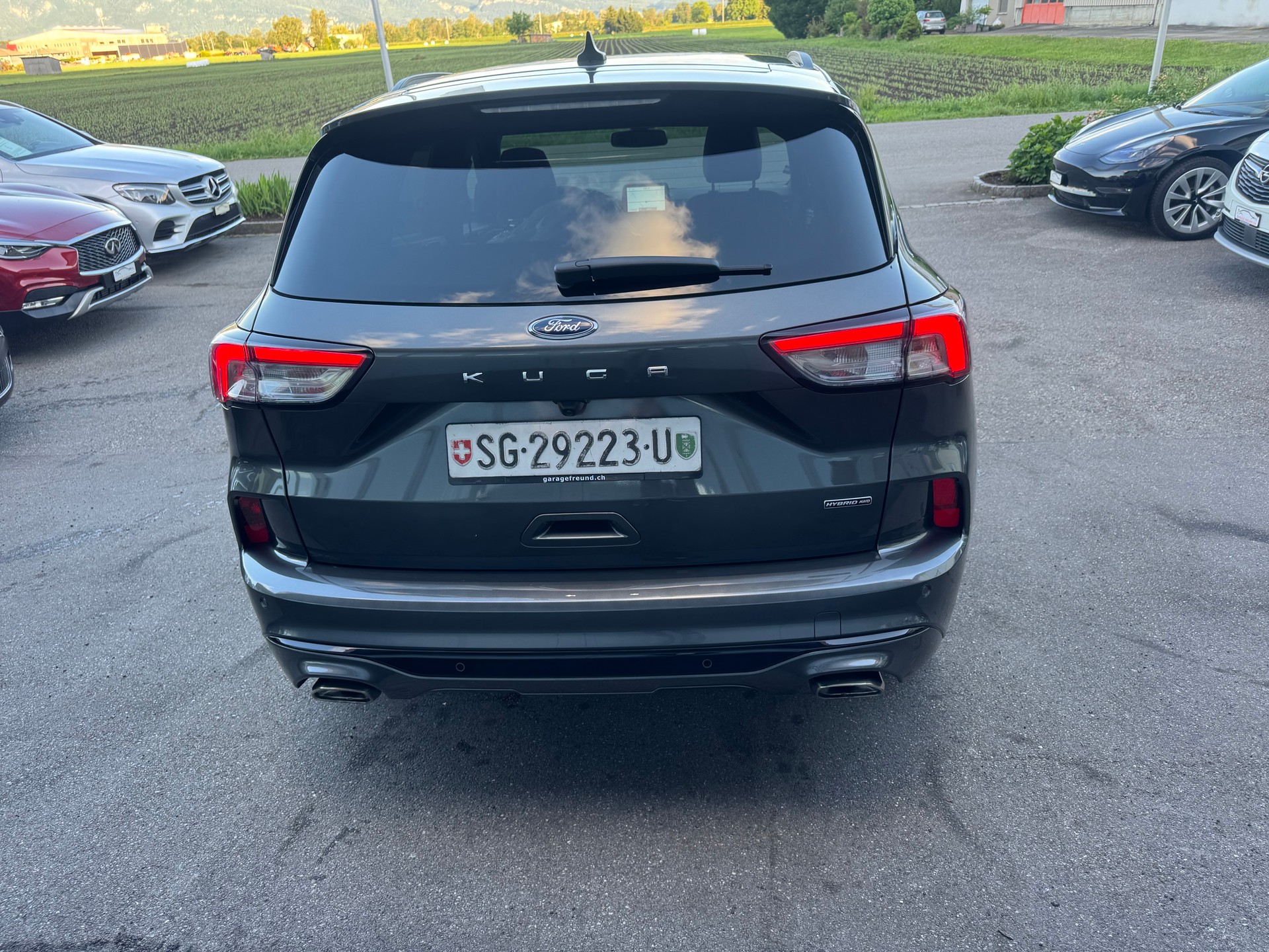 FORD Kuga 2.5 FHEV ST-Line X 4WD-image-6