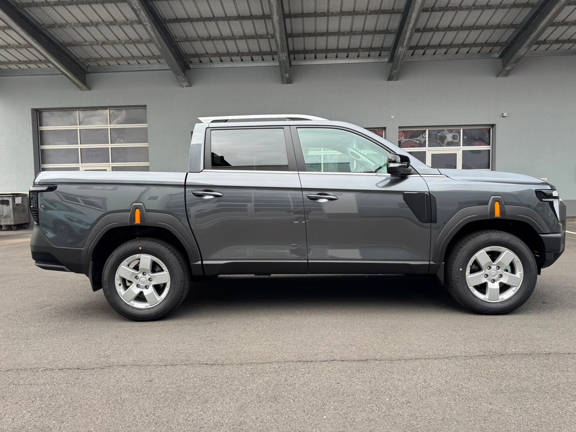 KGM-SsangYong Musso 2.2 Platinum 4WD A-image-4