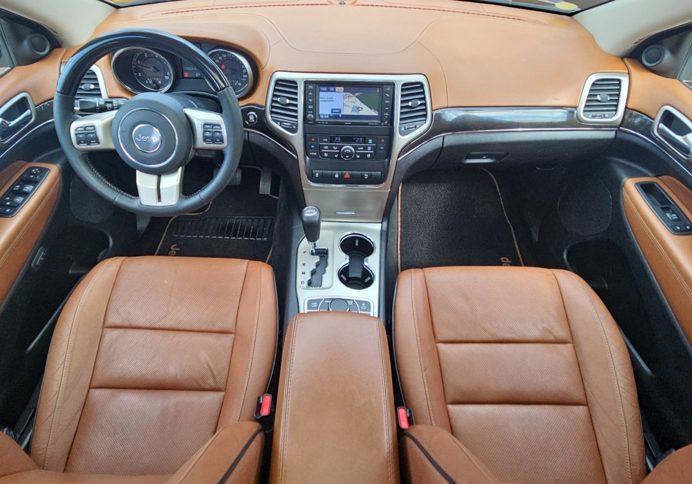 JEEP Grand Cherokee 3.0 CRD Overland Summit-image-11