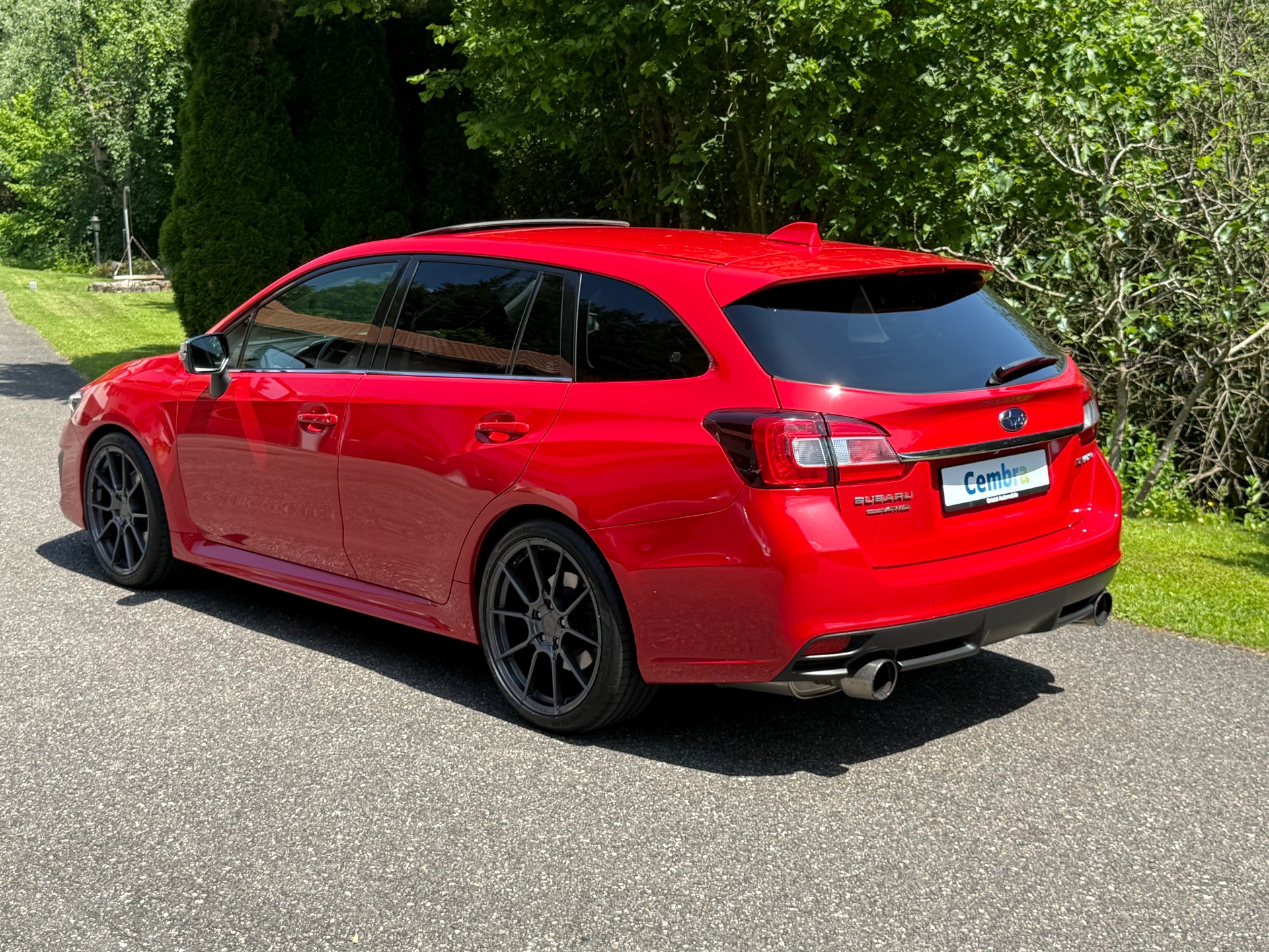 SUBARU Levorg 1.6DIT Luxury AWD Lineartronic-image-2