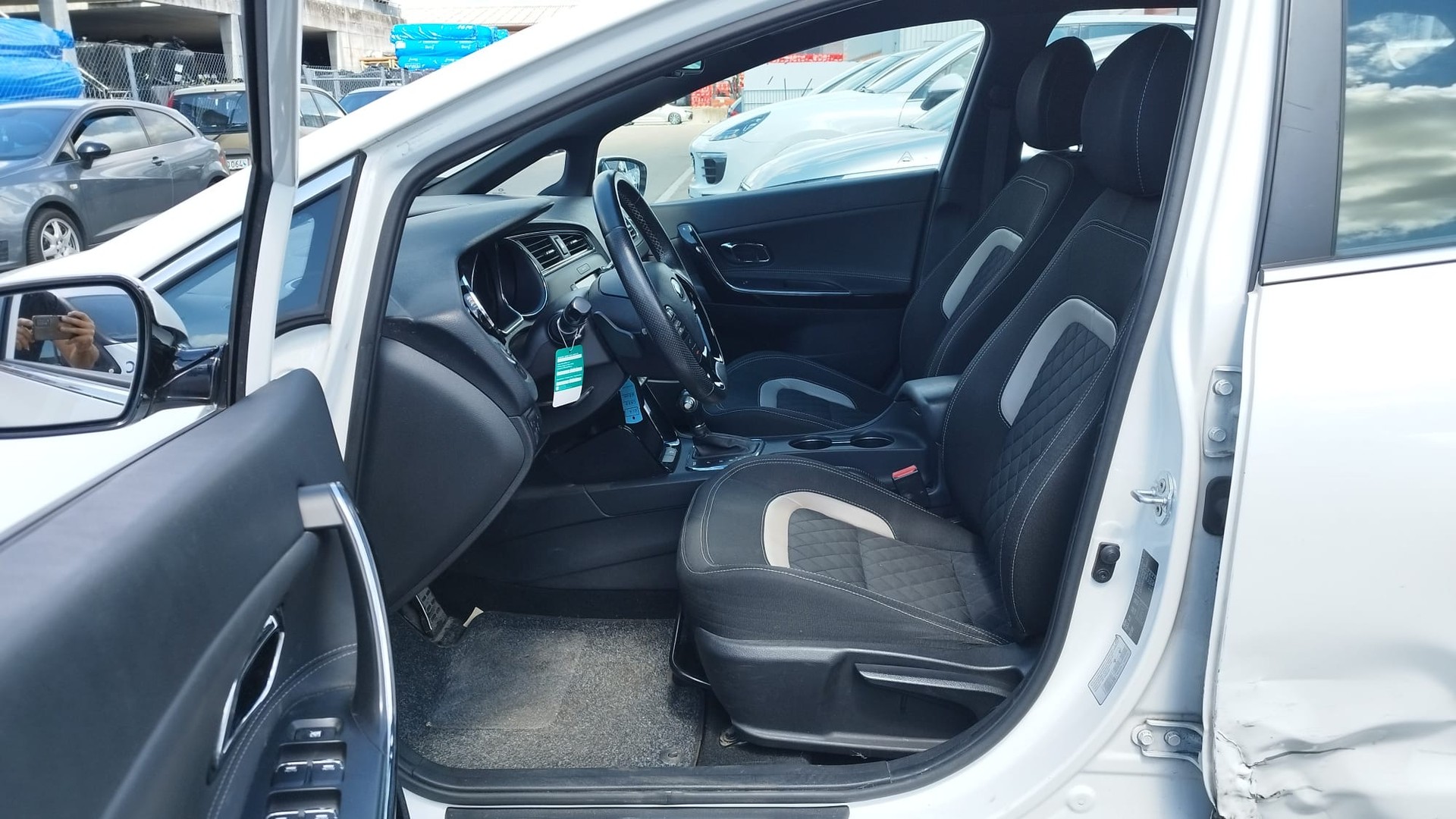 KIA Cee'd 1.6 CRDi GT-Line DCT-image-9