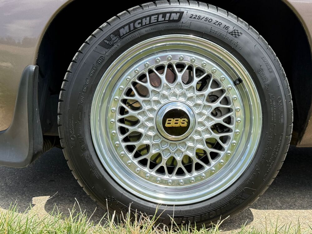 PORSCHE 928 S-image-14