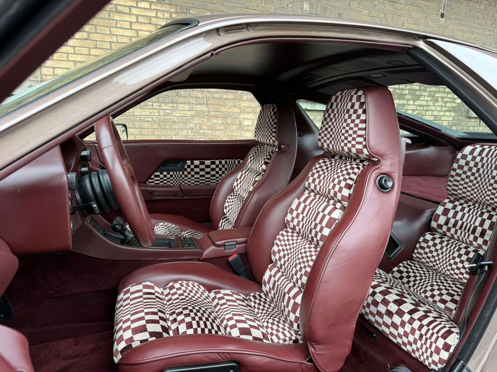 PORSCHE 928 S-image-4